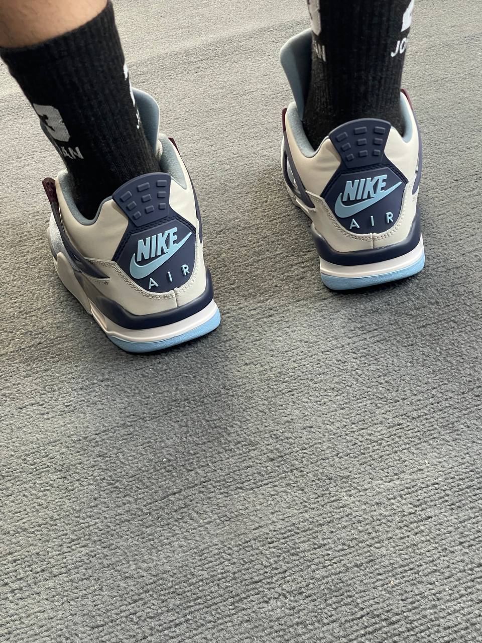 نایک ایر جردن۴(nike air jordan)کوالتی مستر بالاترین کیفیت (بارکد اصالت کالا)