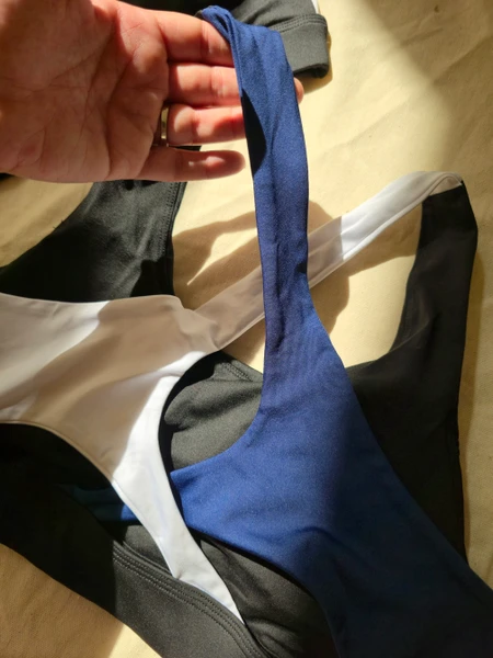 نیمتنه ورزشی زنانه واراداتی اسپندکس سایز ۳۸ الی ۴۶ از برند shein